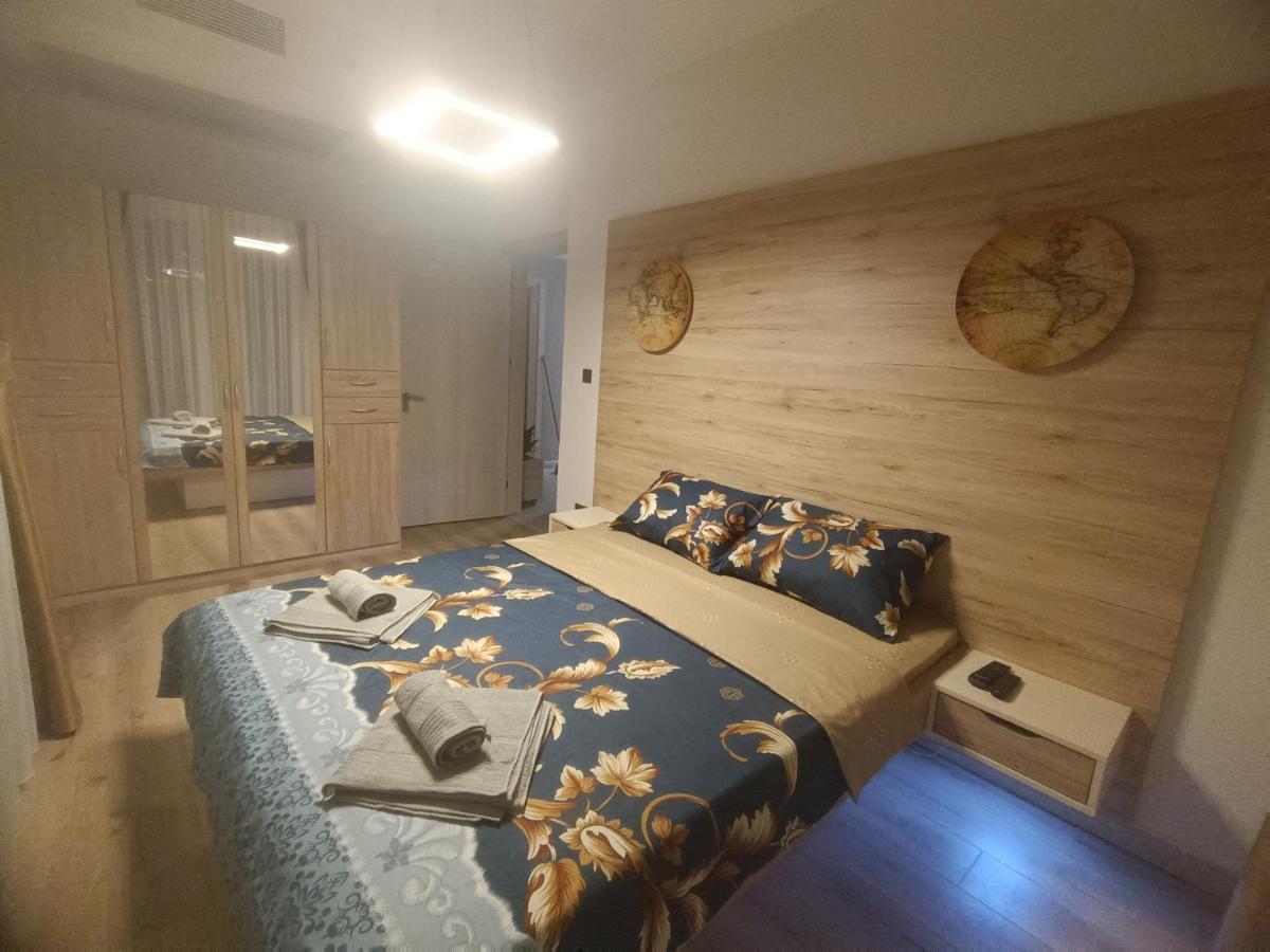 19Th & 18Th Floor Secure Apartments With Pool & Fitness & Parking Included In Price Skopje Eksteriør bilde