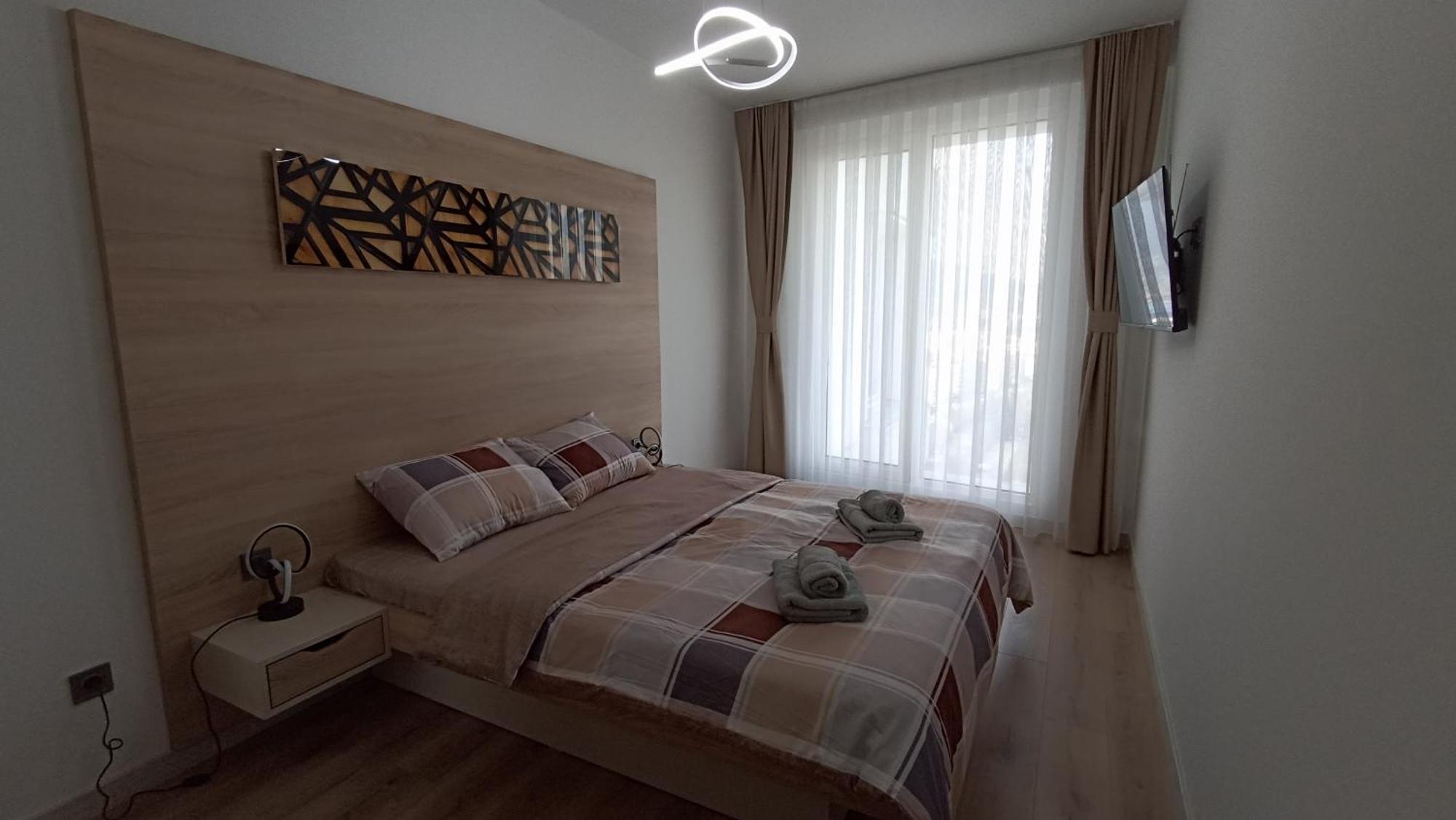 19Th & 18Th Floor Secure Apartments With Pool & Fitness & Parking Included In Price Skopje Eksteriør bilde