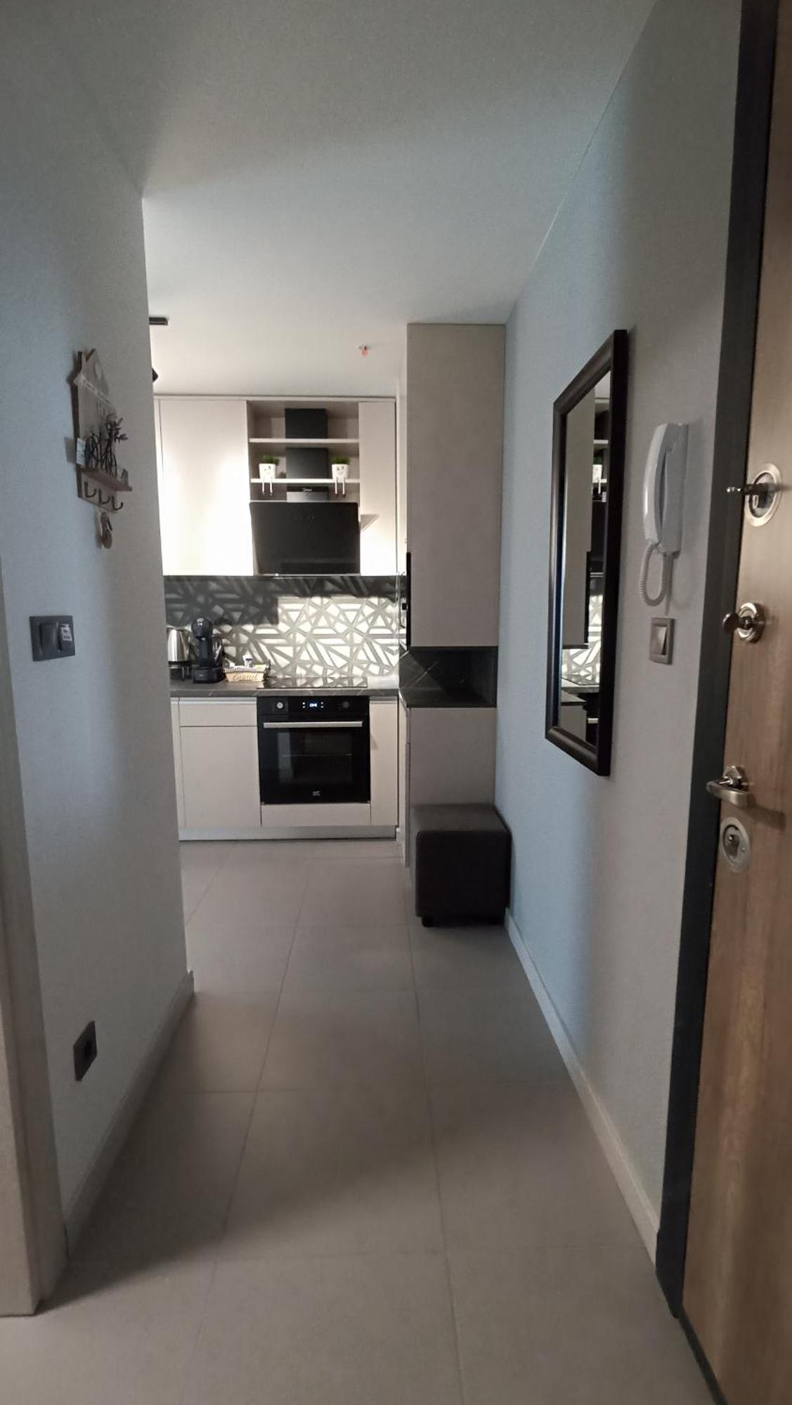 19Th & 18Th Floor Secure Apartments With Pool & Fitness & Parking Included In Price Skopje Eksteriør bilde