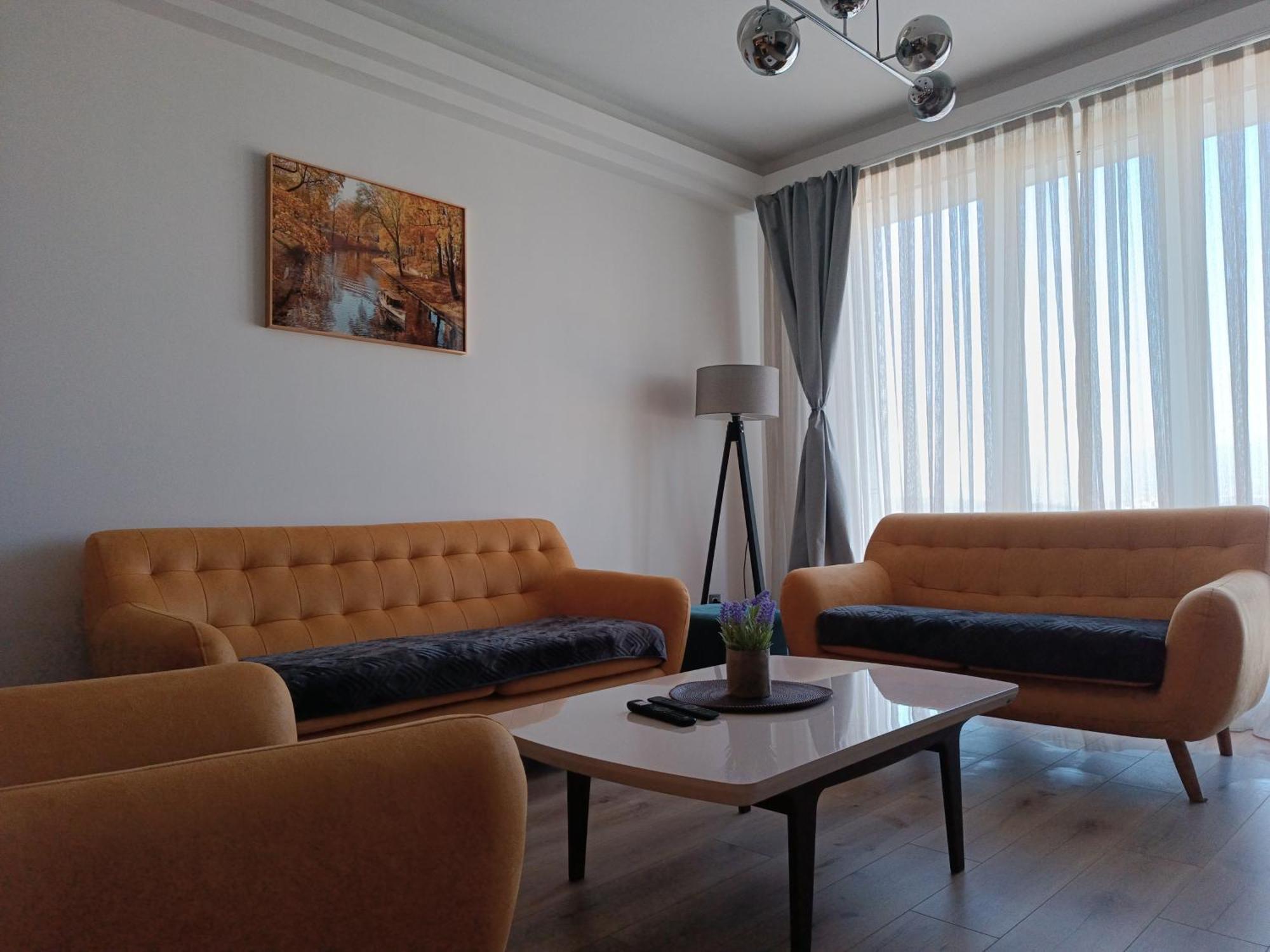 19Th & 18Th Floor Secure Apartments With Pool & Fitness & Parking Included In Price Skopje Eksteriør bilde