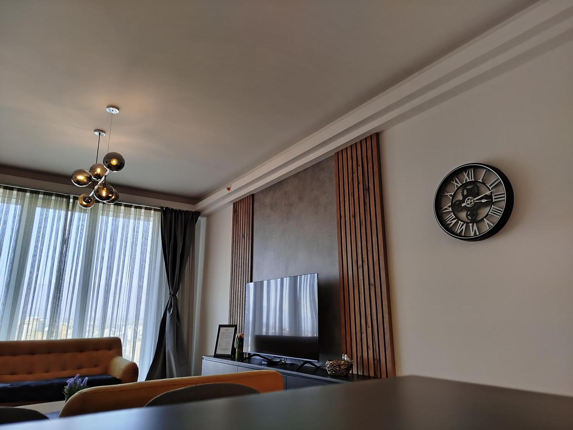 19Th & 18Th Floor Secure Apartments With Pool & Fitness & Parking Included In Price Skopje Eksteriør bilde