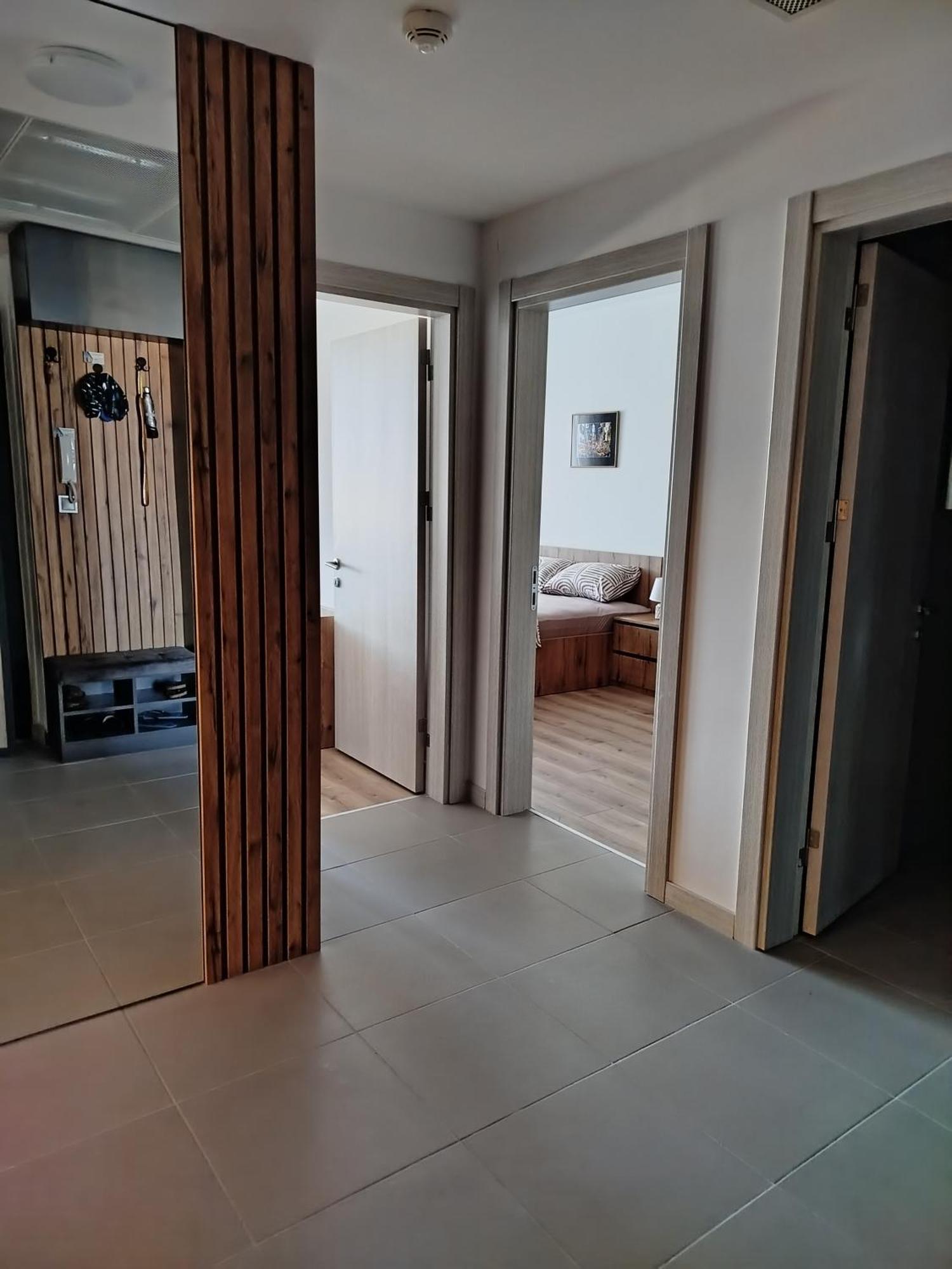 19Th & 18Th Floor Secure Apartments With Pool & Fitness & Parking Included In Price Skopje Eksteriør bilde